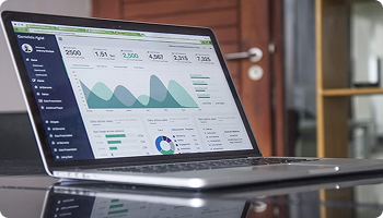 Data Strategy & Decision Intelligence